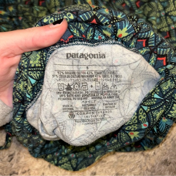 Patagonia CONVERTIBLE Skirt/ Top - Picture 3 of 6